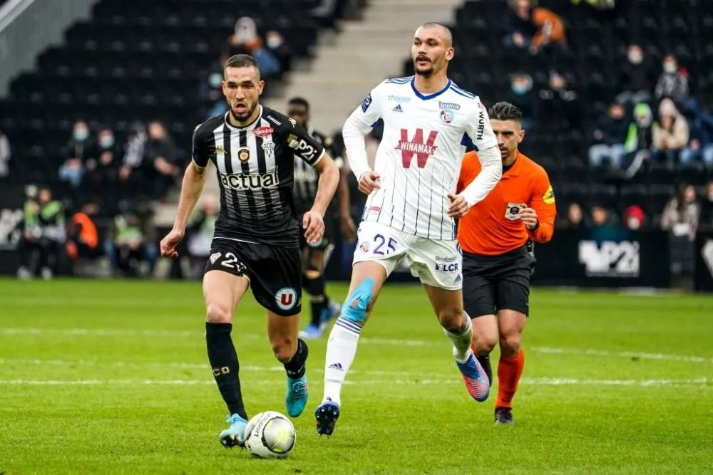  斯特拉斯堡防反战术执行到位，一球小胜雷恩取三分